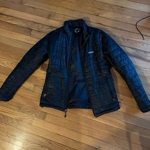 Patagonia Women’s Black “Nano Puff” Jacket, Lightweight Zip Up Windbreaker